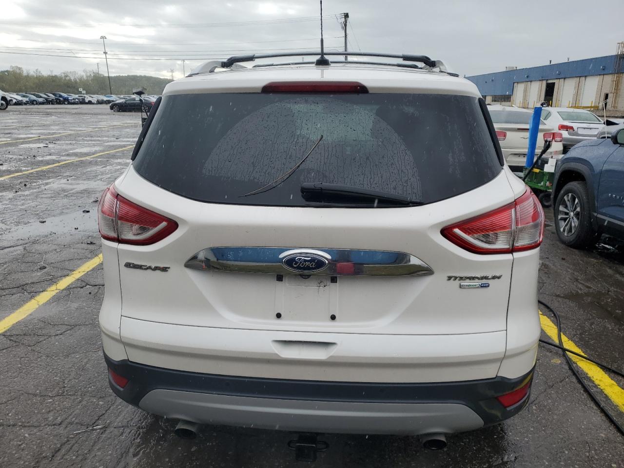 FORD ESCAPE TITANIUM