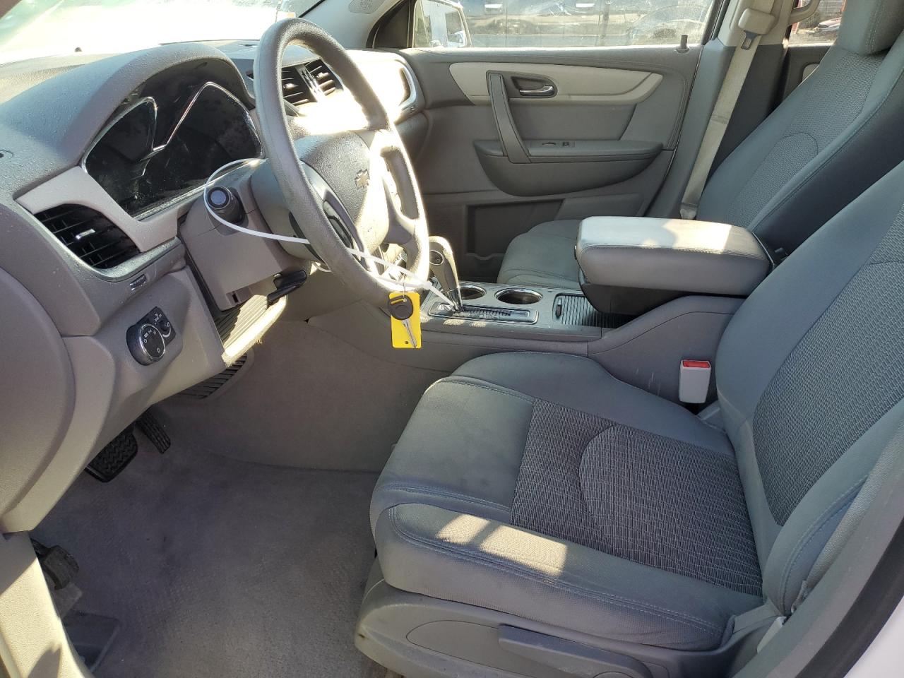 CHEVROLET TRAVERSE LS