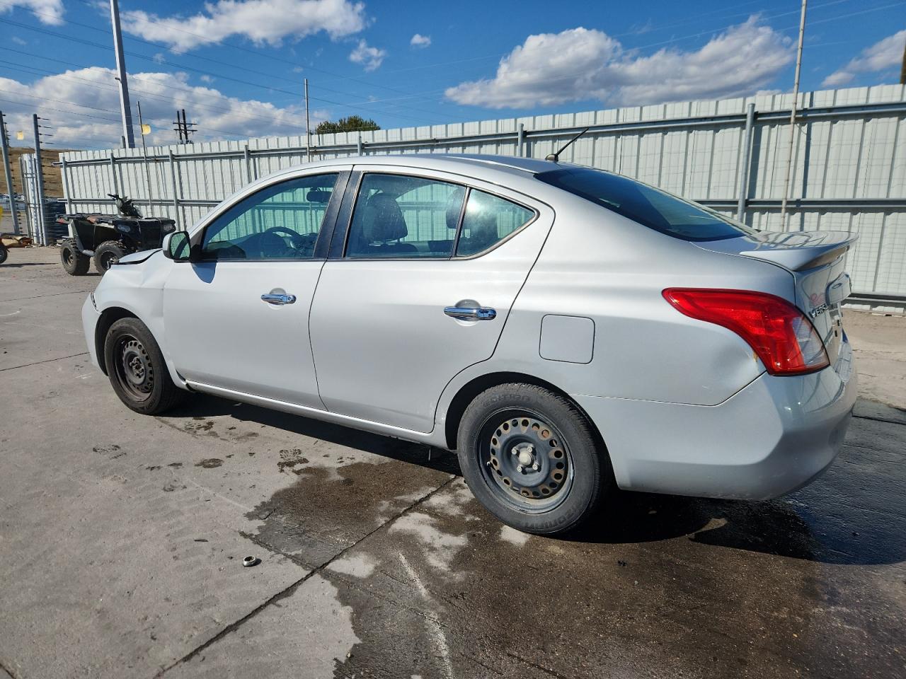 NISSAN VERSA S