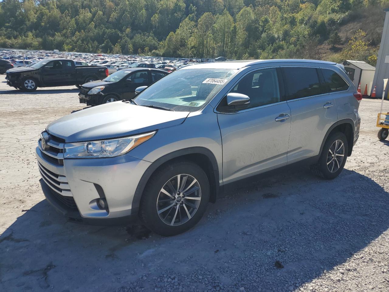 TOYOTA HIGHLANDER SE