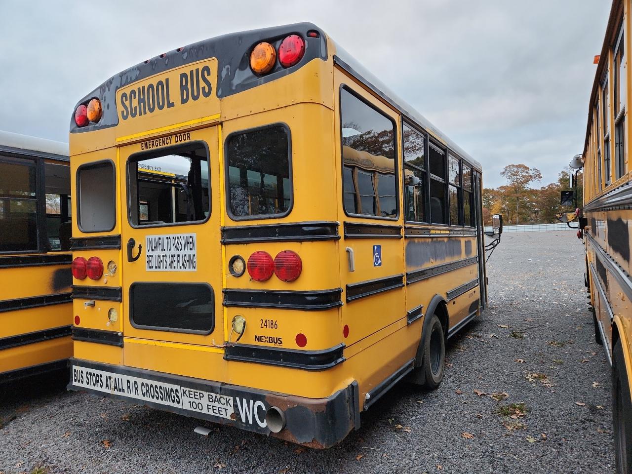 Lot #3274774260 2012 CHEVROLET BANTAM G3500