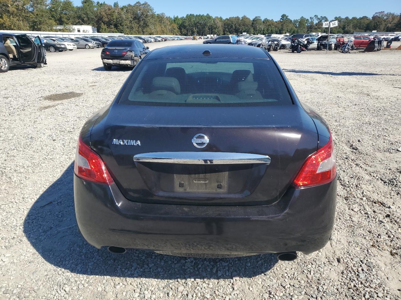 NISSAN MAXIMA S