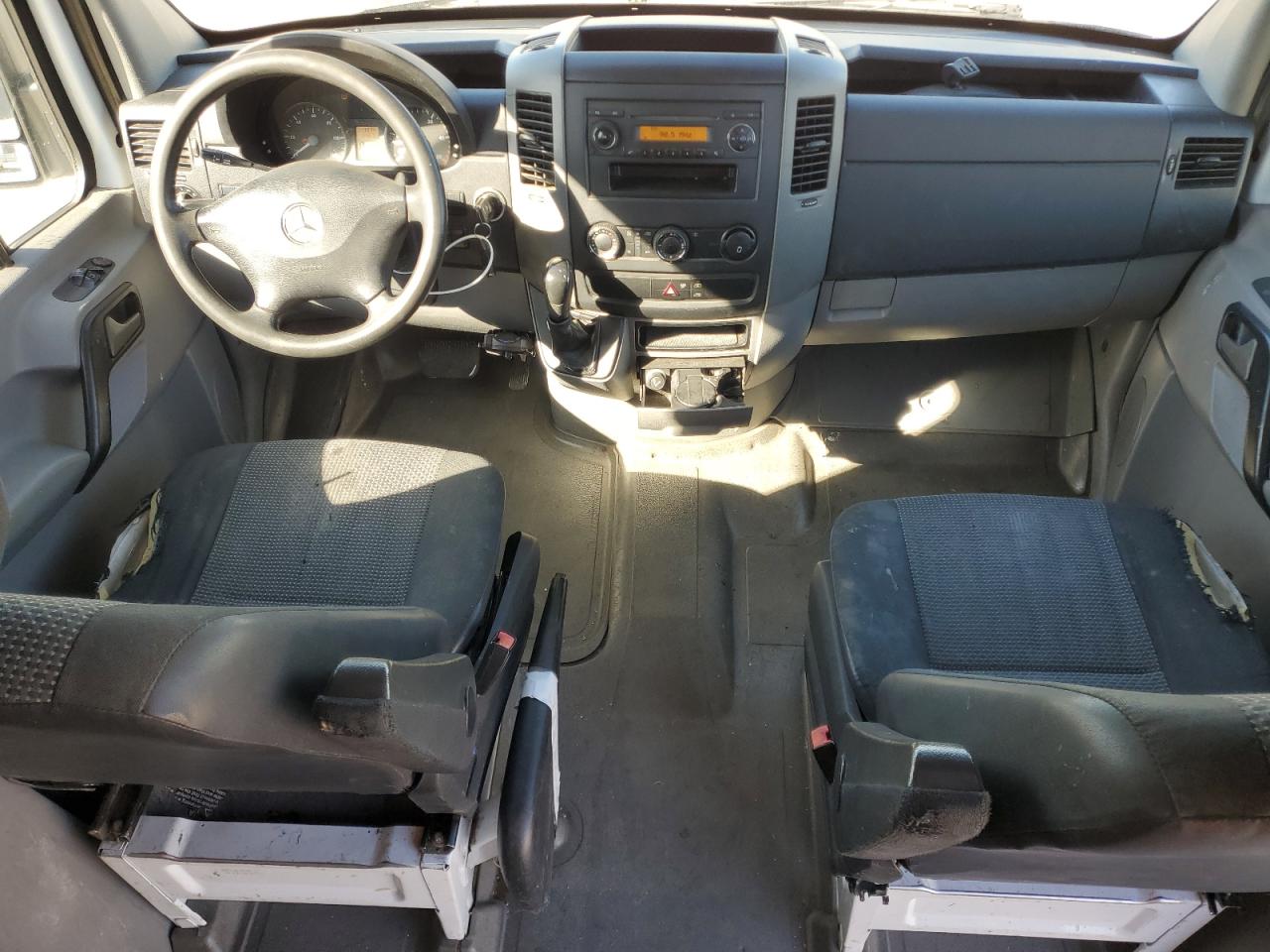 MERCEDES-BENZ SPRINTER 2500