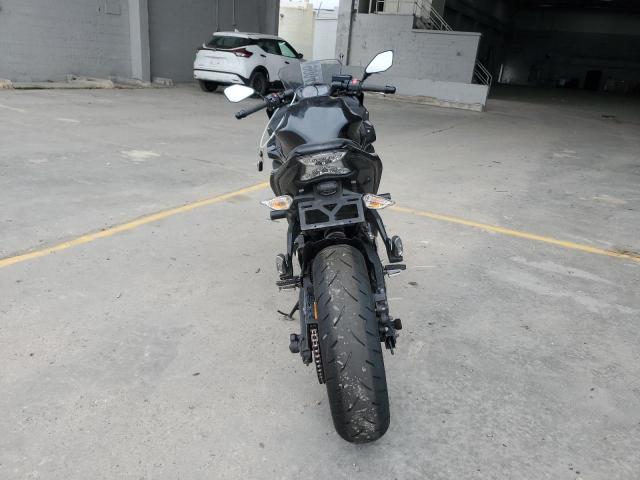 2017 KAWASAKI EX650 F JKAEXEK11HDA00417