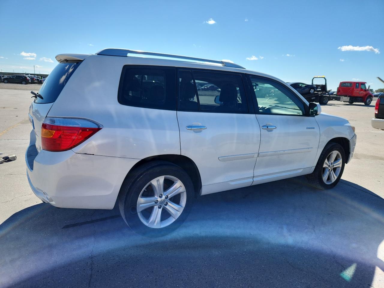 TOYOTA HIGHLANDER LIMITED