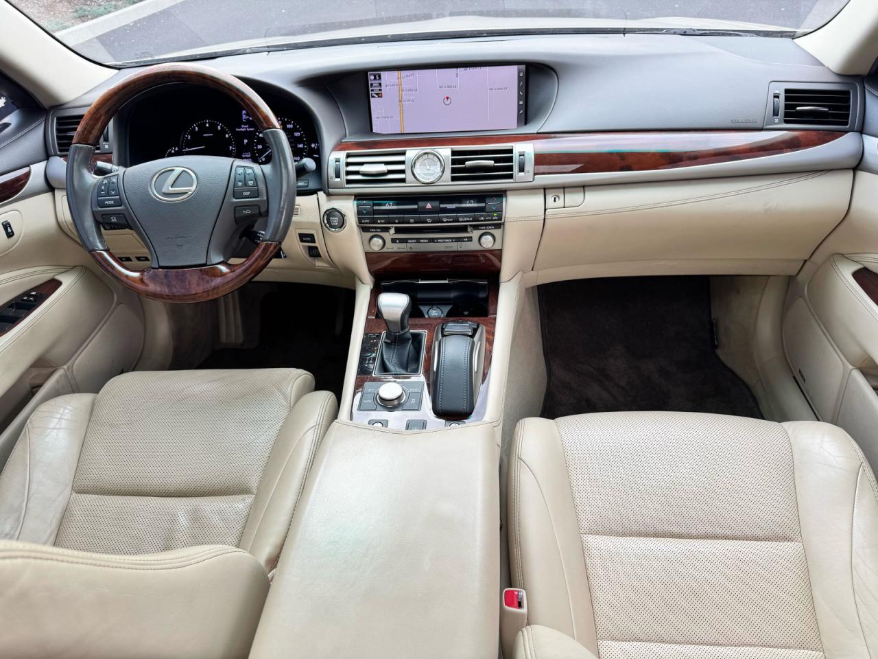 LEXUS LS 460