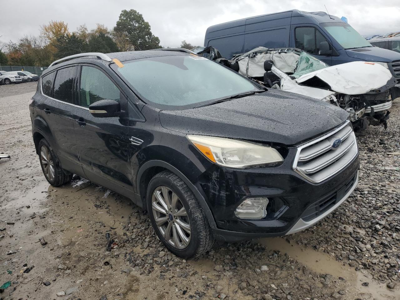 FORD ESCAPE TITANIUM
