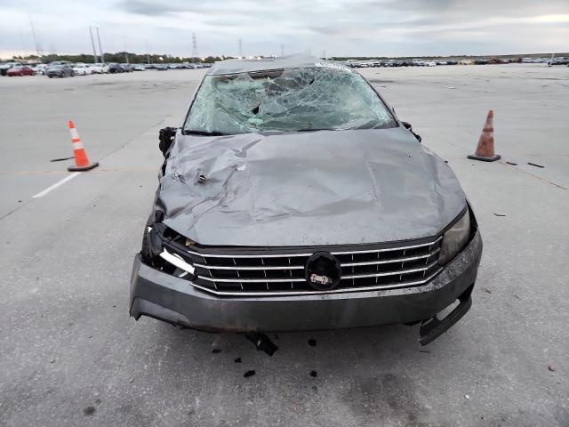 2017 VOLKSWAGEN PASSAT S 1VWAT7A38HC086243