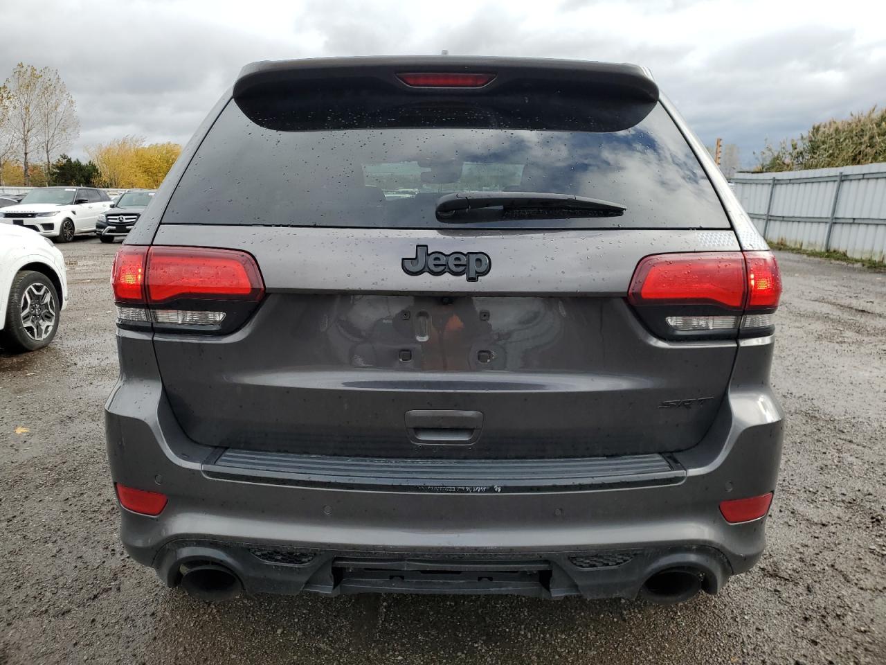 JEEP GRAND CHEROKEE SRT-8