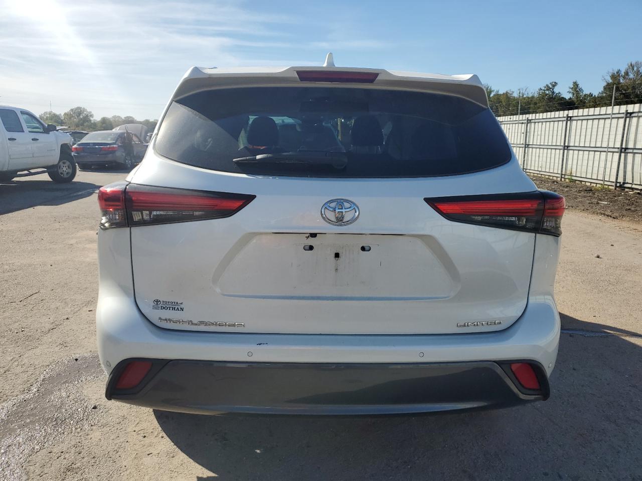 TOYOTA HIGHLANDER LIMITED