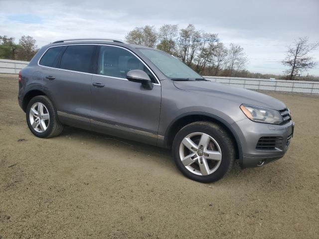 2013 VOLKSWAGEN TOUAREG V6 - WVGEP9BP6DD000742