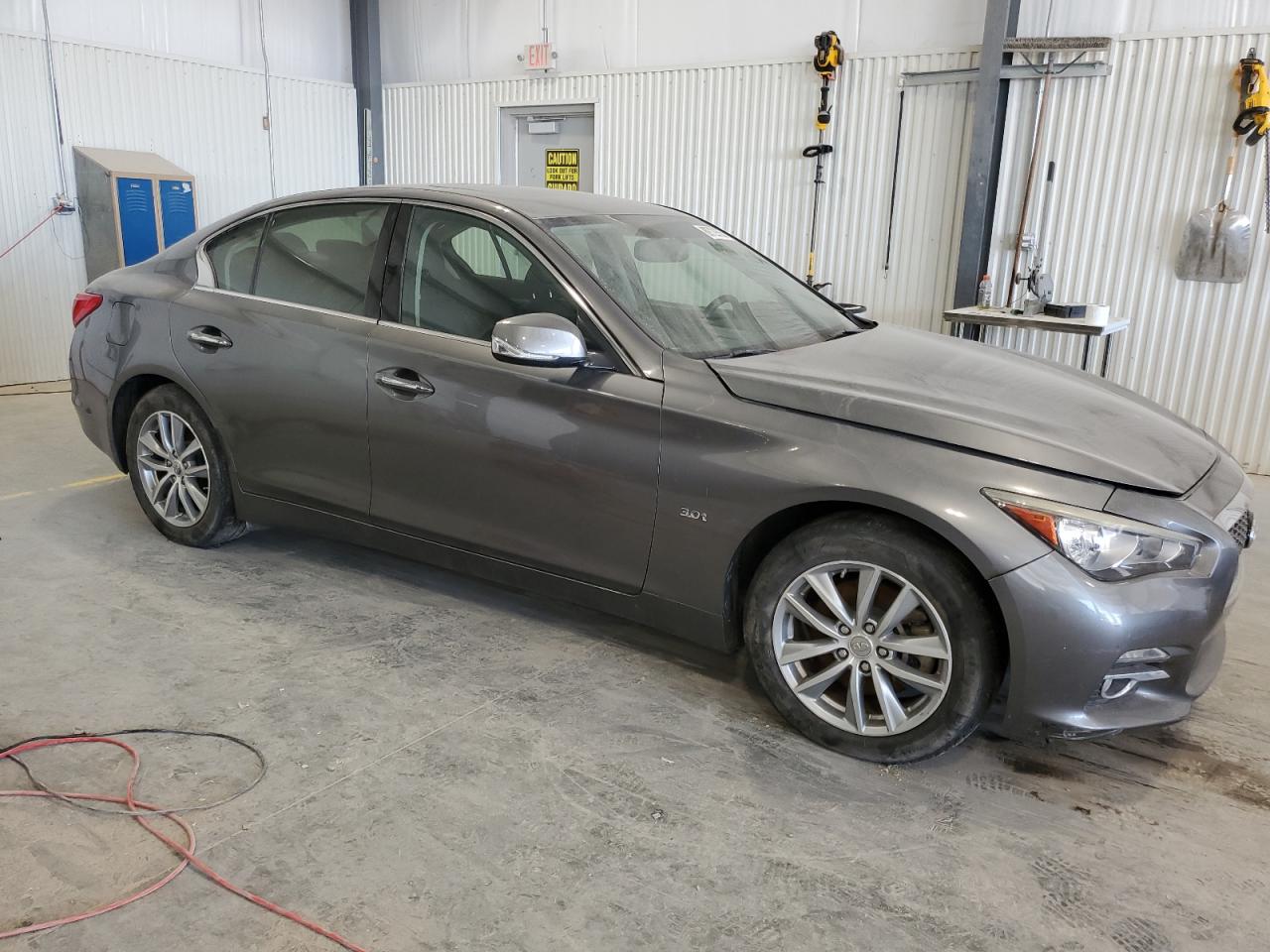 INFINITI Q50 PREMIUM