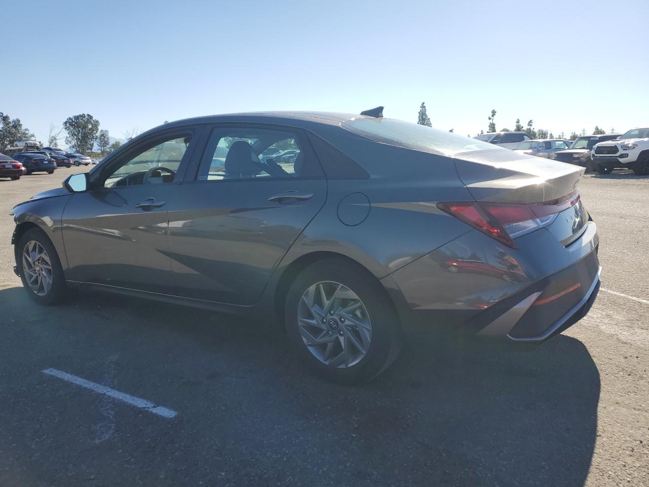 Lot #3304099490 2024 HYUNDAI ELANTRA SEL