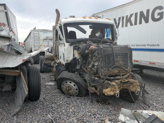 Global Auto Auctions: 2000 MACK CH613 MAXI
