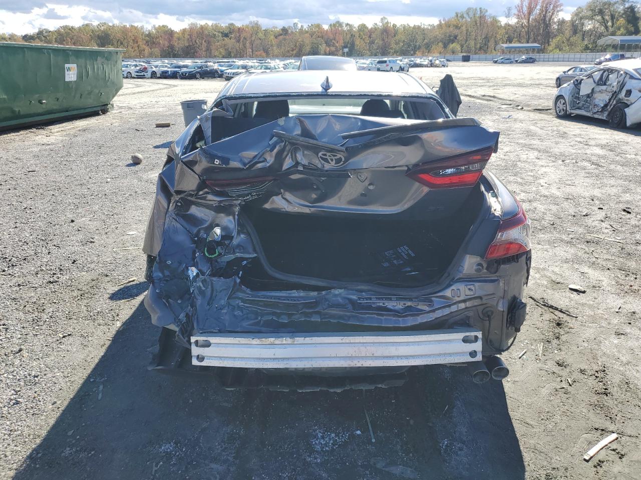 TOYOTA CAMRY SE NIGHT SHADE