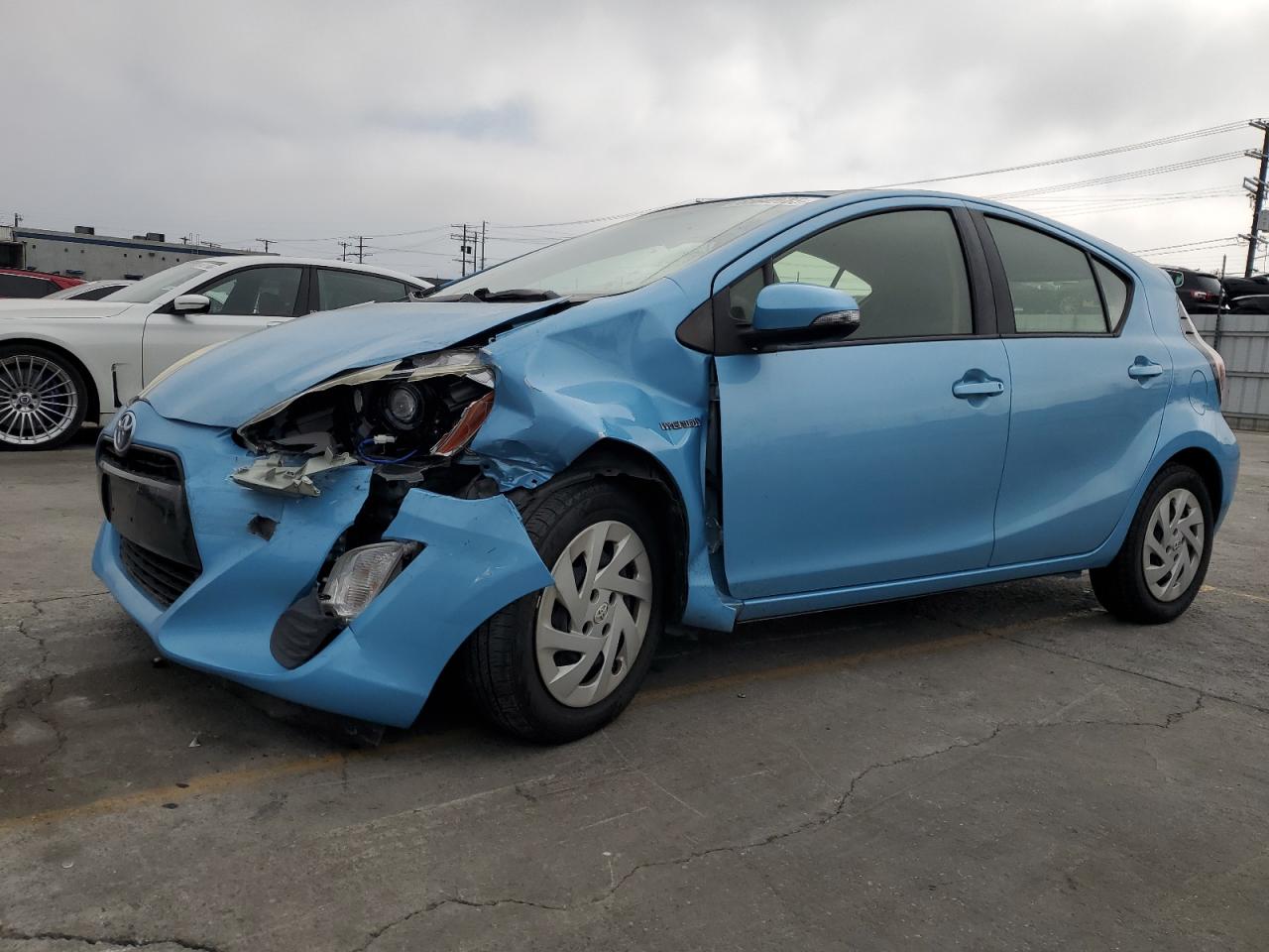  Salvage Toyota Prius