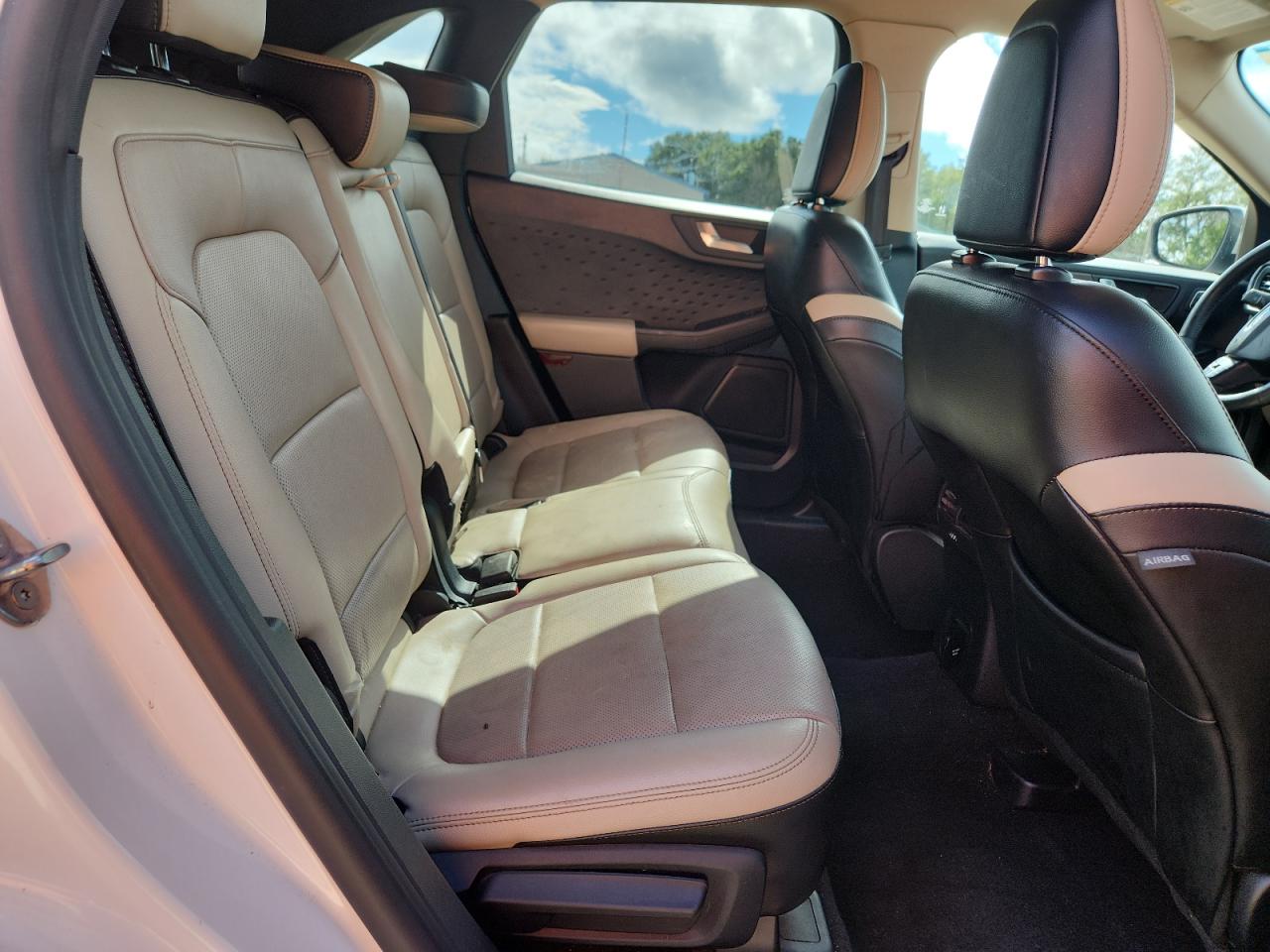 FORD ESCAPE TITANIUM