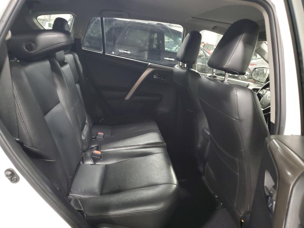 TOYOTA RAV4 ADVENTURE