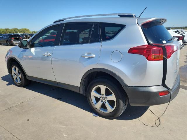 2015 TOYOTA RAV4 XLE - JTMWFREV4FD048829