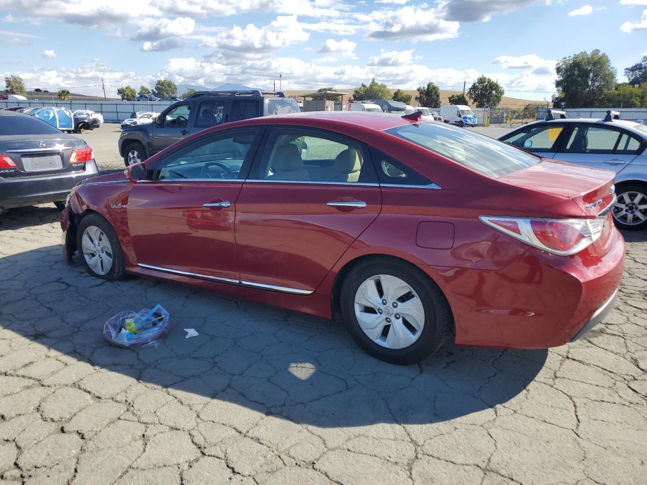 HYUNDAI SONATA HYBRID