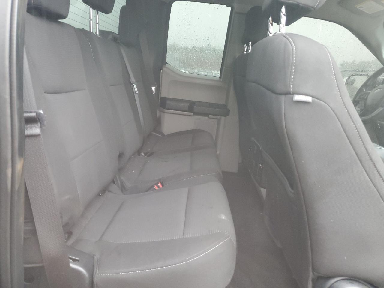 FORD F-150 SUPER CAB