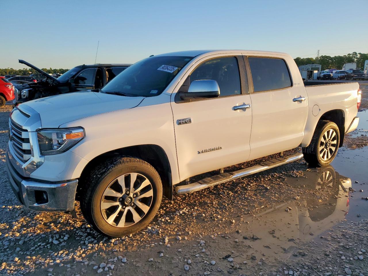 TOYOTA TUNDRA CREWMAX LIMITED