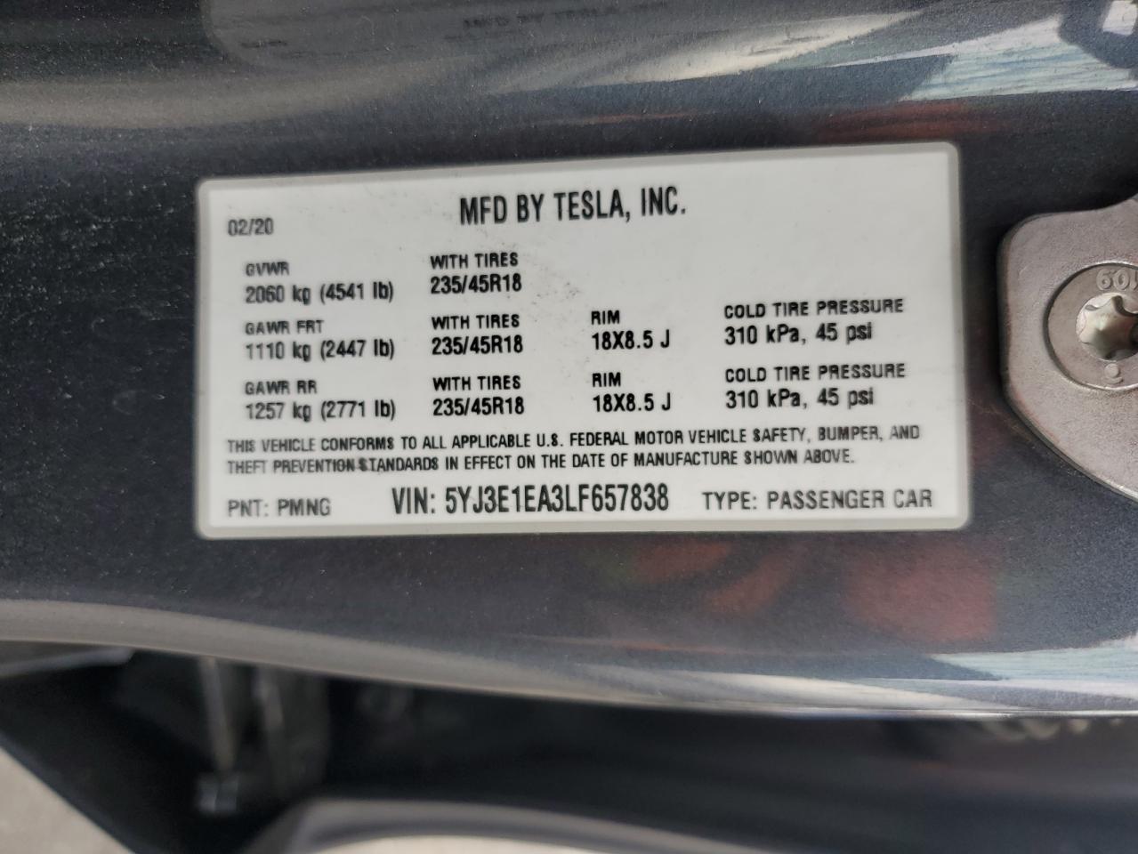 TESLA MODEL 3