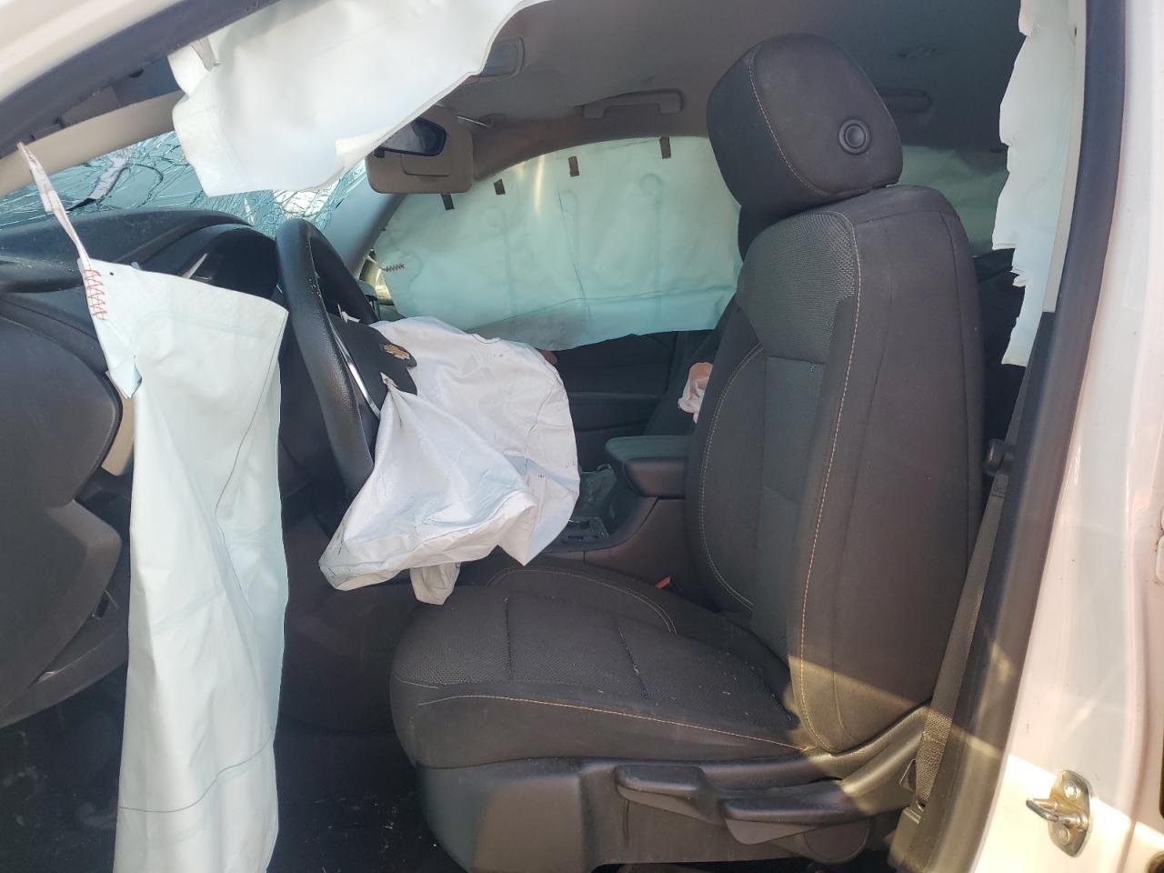 CHEVROLET TRAVERSE LS