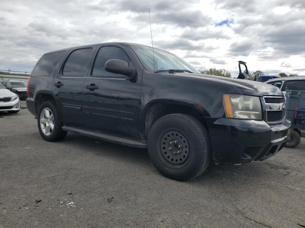 CHEVROLET TAHOE C1500 LS