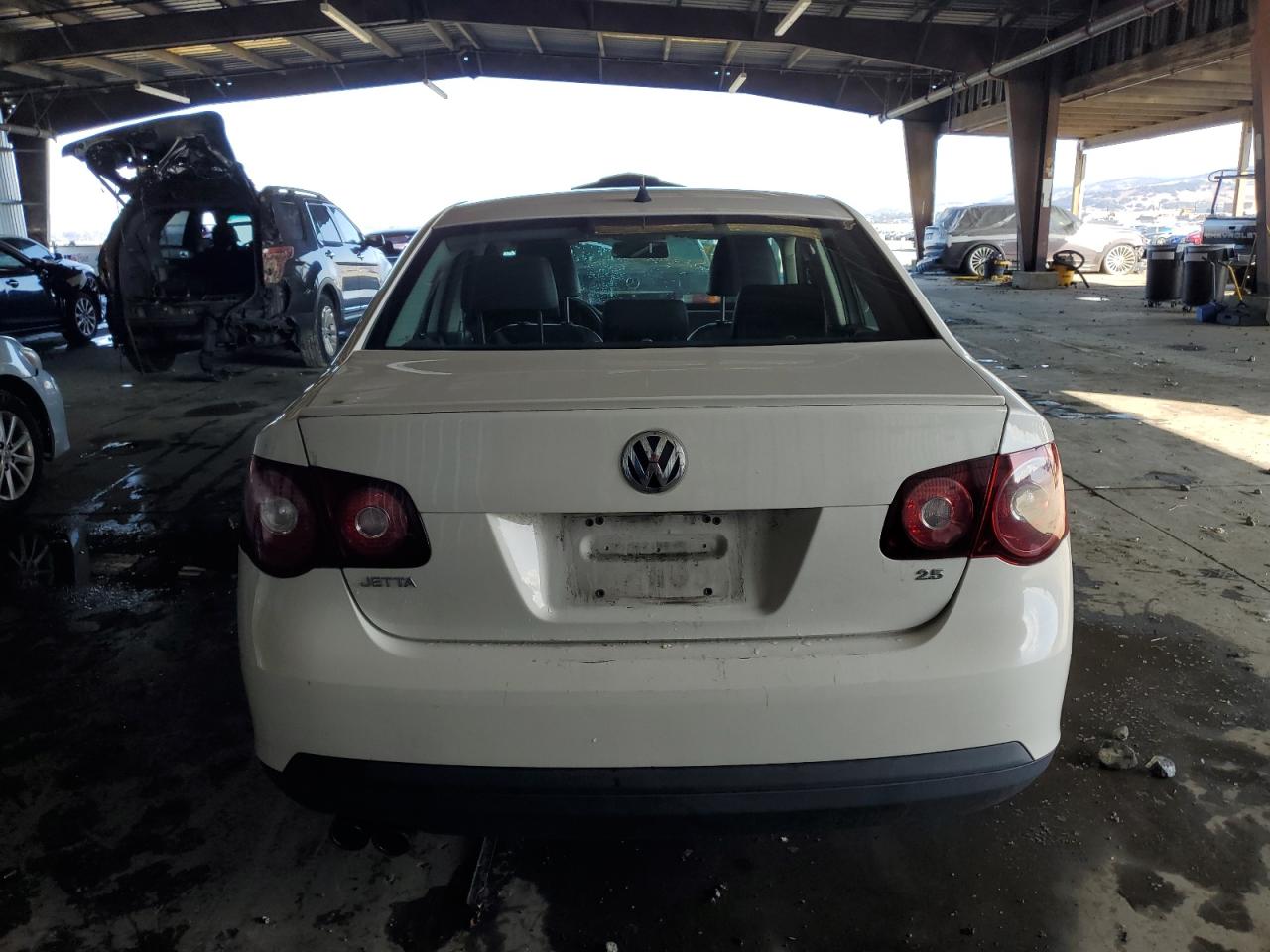 VOLKSWAGEN JETTA LIMITED