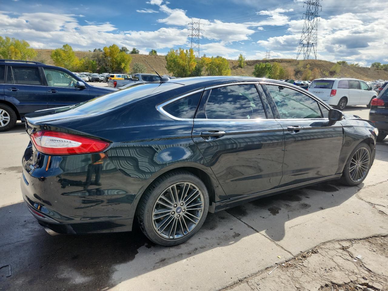 FORD FUSION SE