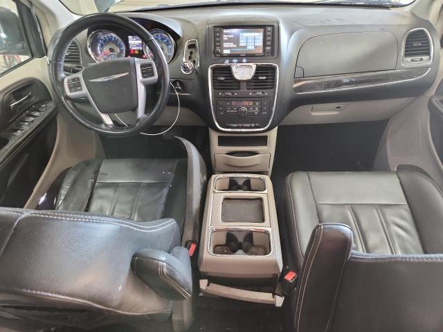 2014 CHRYSLER TOWN & COU - 2C4RC1BG2ER113587