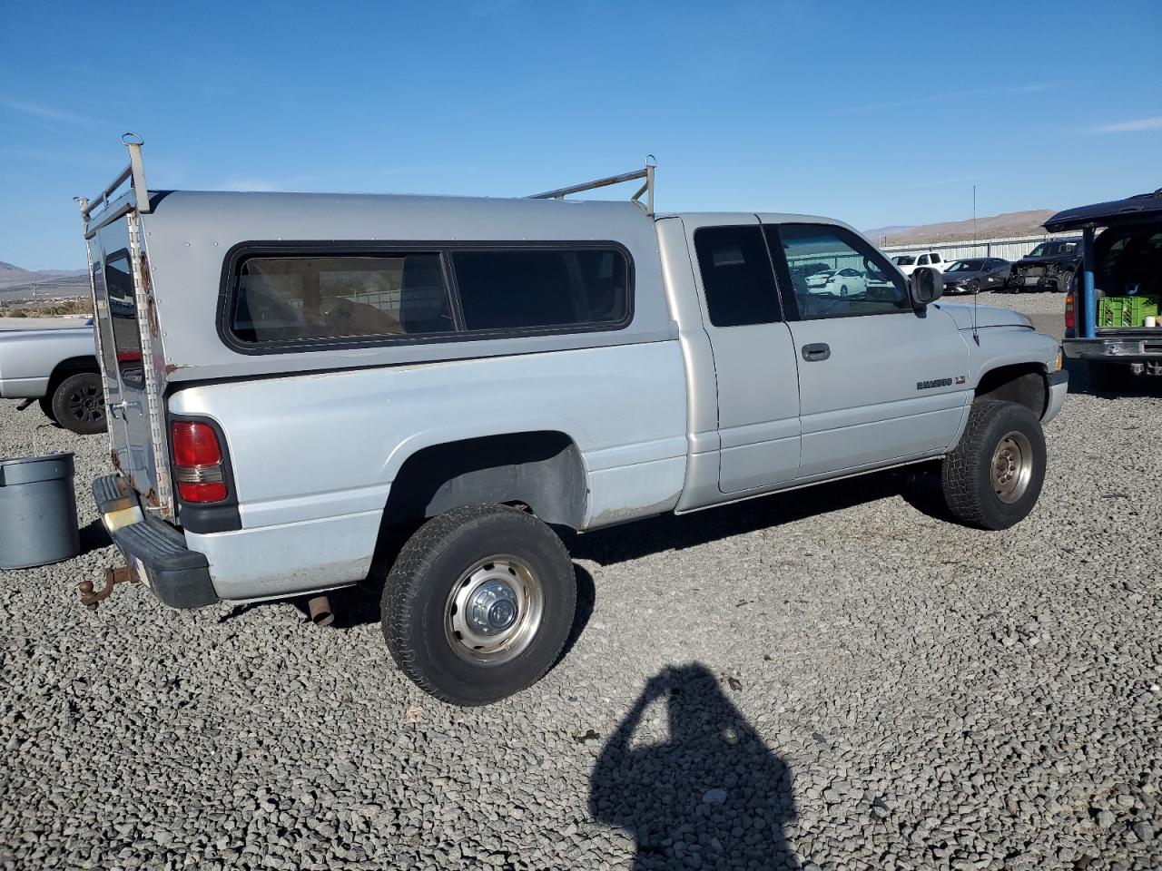 Lot #3271045115 2001 DODGE RAM 2500