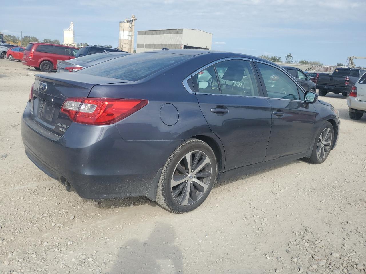 SUBARU LEGACY 3.6R LIMITED