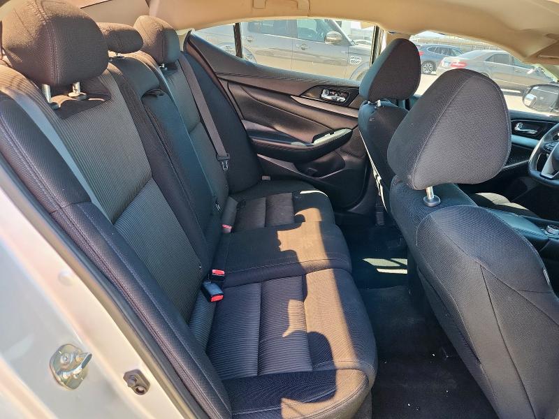 2017 NISSAN MAXIMA 3.5S - 1N4AA6AP8HC448731