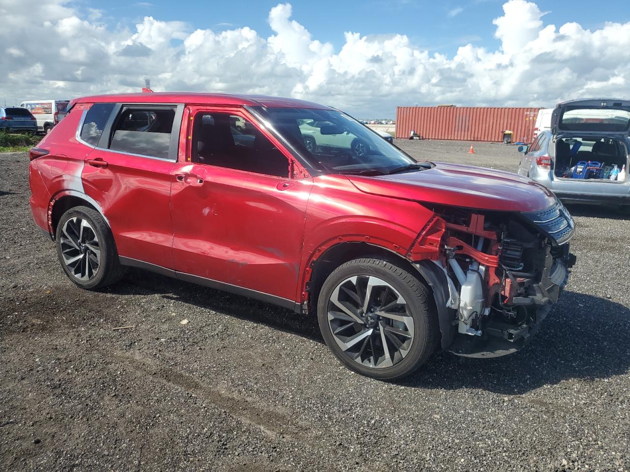 MITSUBISHI OUTLANDER ES