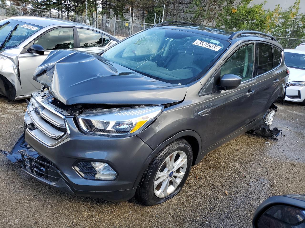 FORD ESCAPE SE