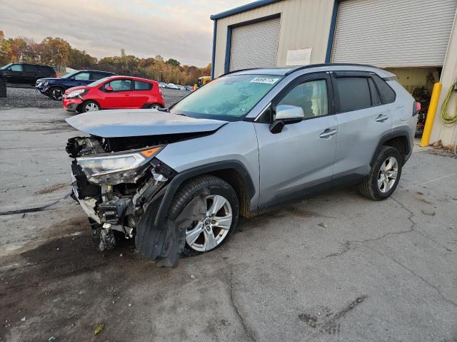 2019 TOYOTA RAV4 XLE #3303962692
