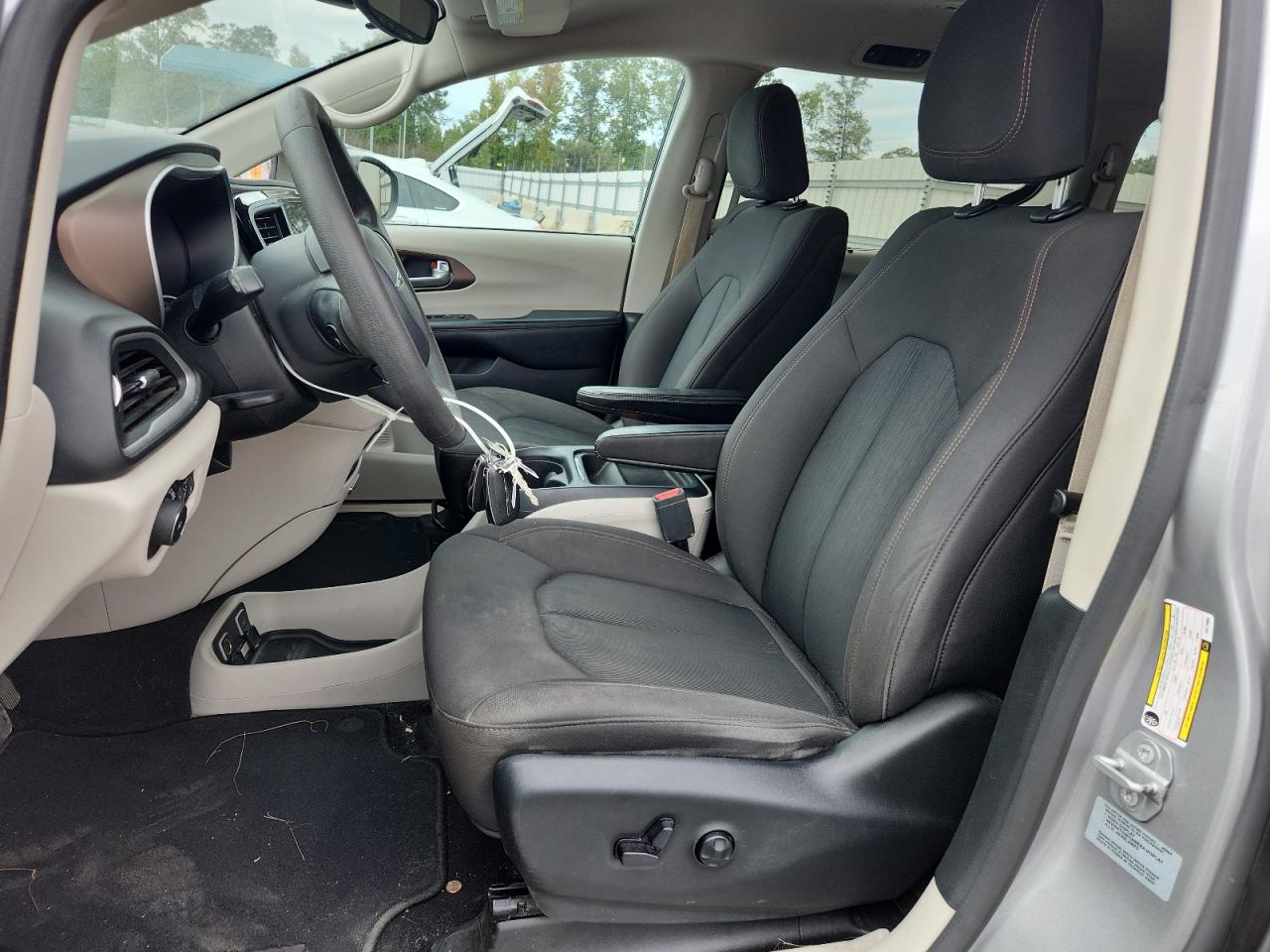 CHRYSLER PACIFICA TOURING L