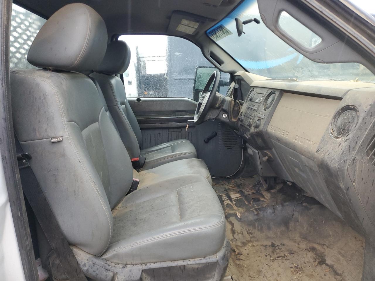 FORD F-550 SUPER DUTY