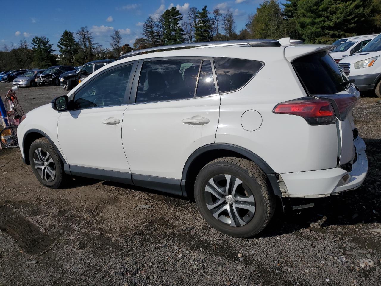 TOYOTA RAV4 LE