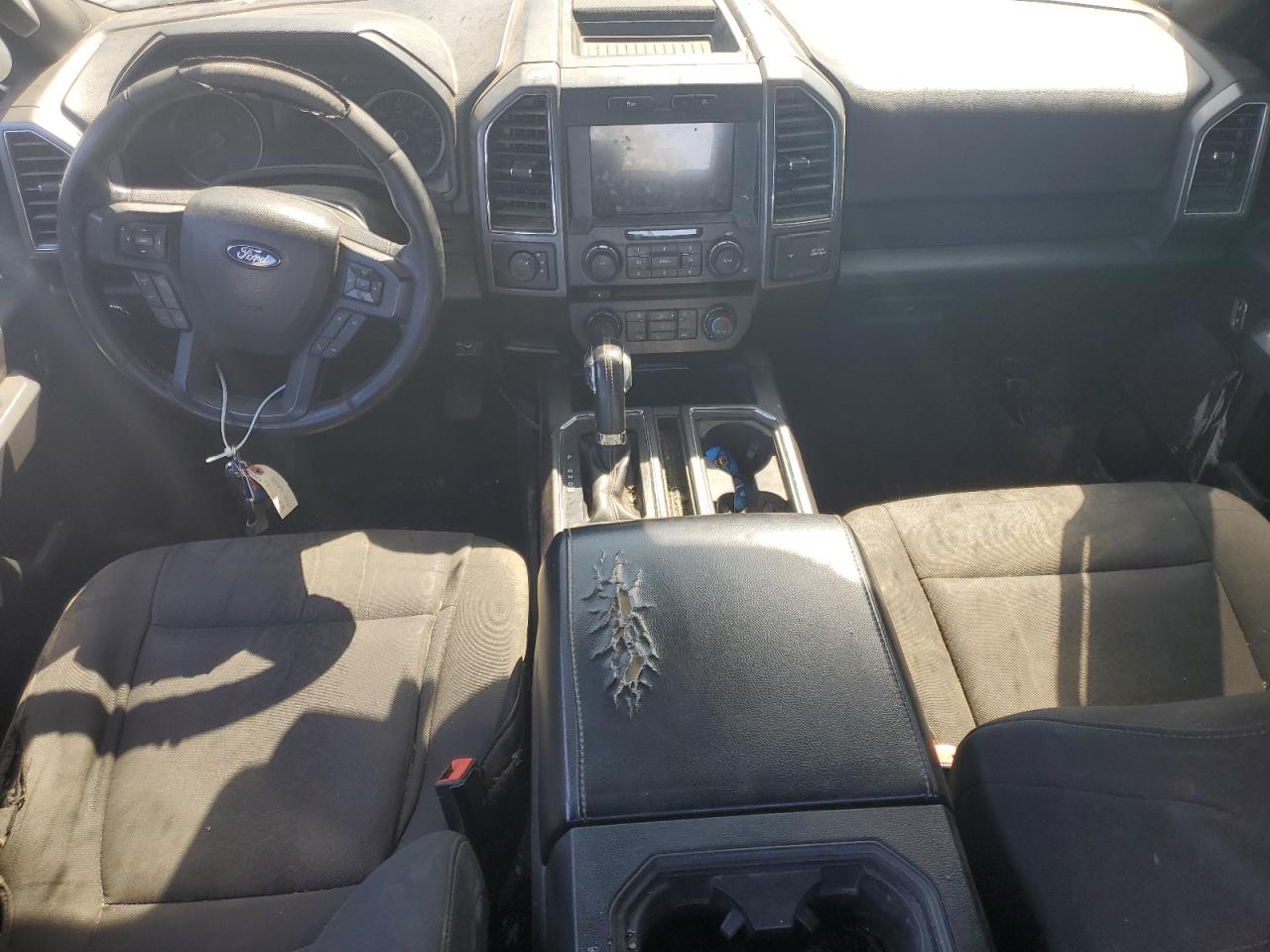 FORD F-150 SUPERCREW