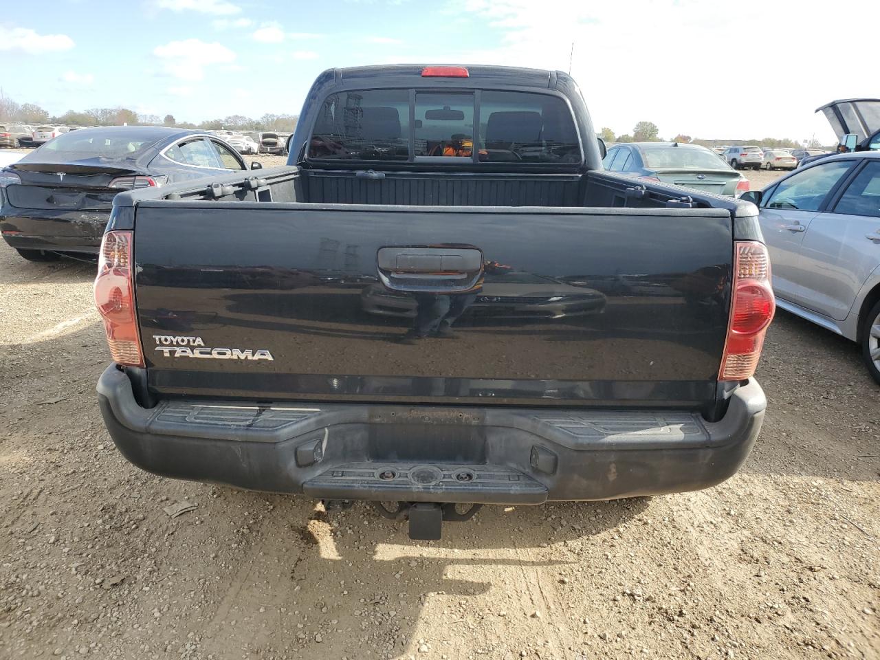 TOYOTA TACOMA