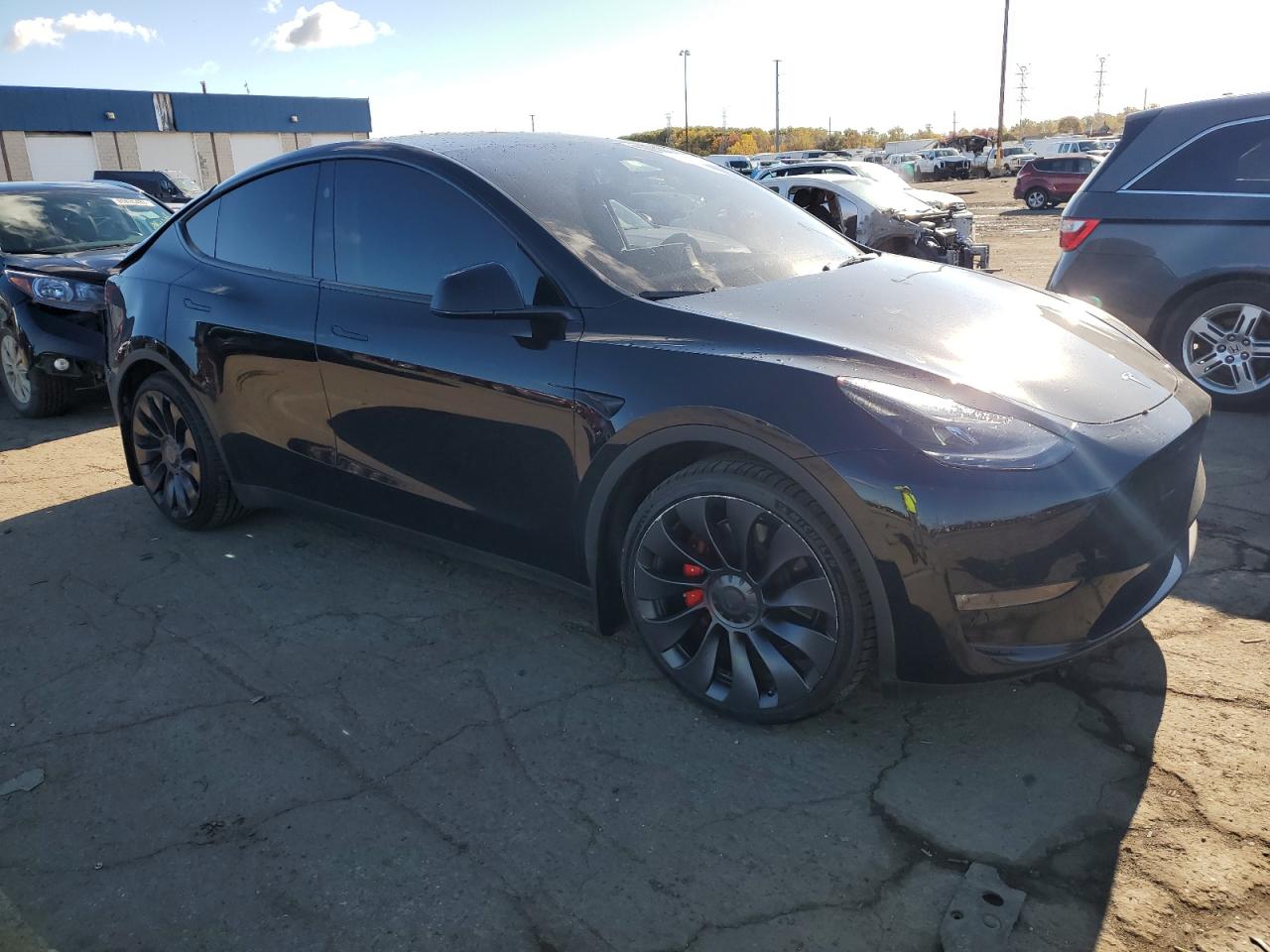 TESLA MODEL Y