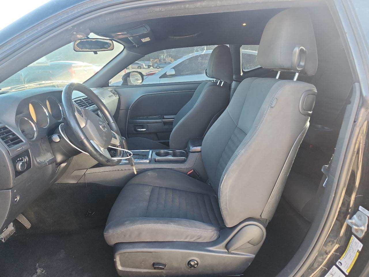 DODGE CHALLENGER SXT