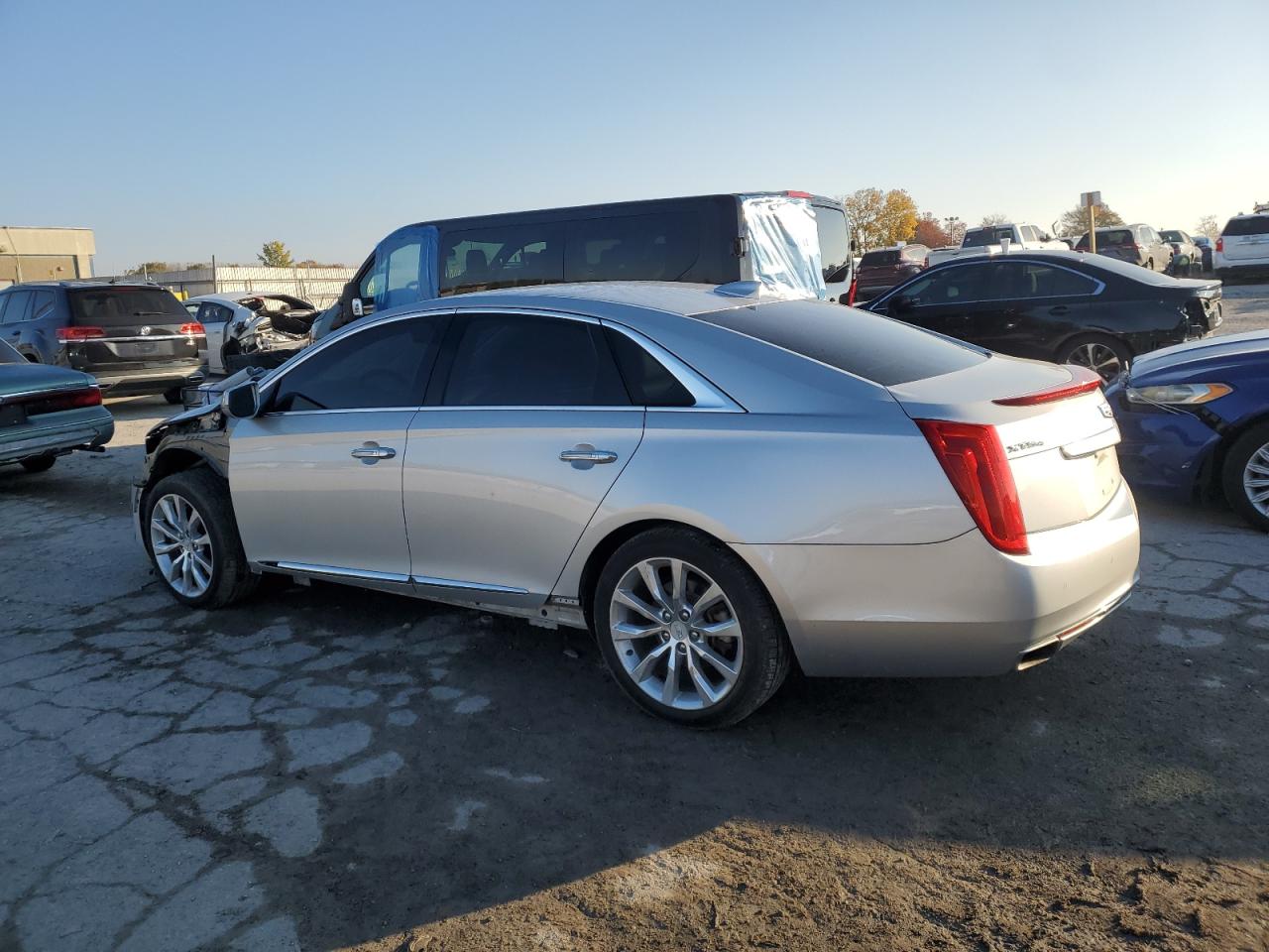 CADILLAC XTS LUXURY COLLECTION