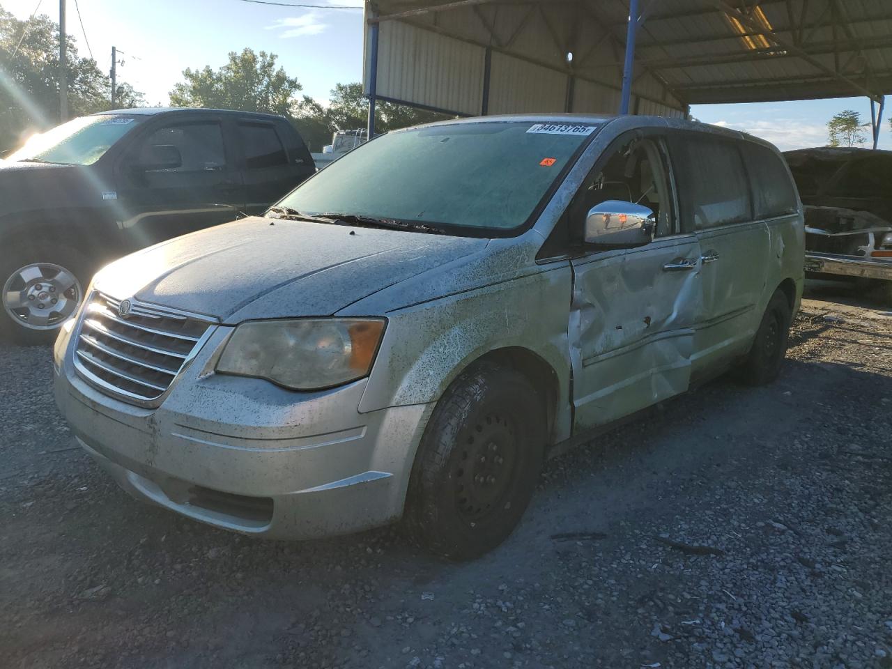 CHRYSLER TOWN & COUNTRY LX