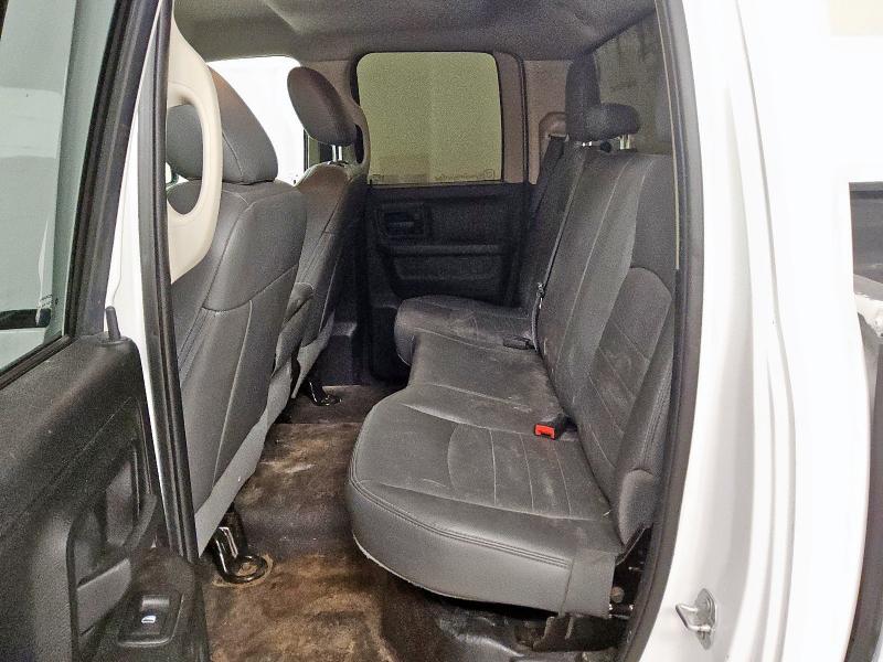 2018 RAM 1500 ST - 1C6RR6FGXJS336420