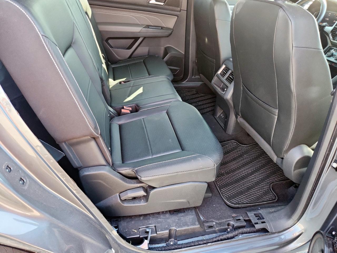 VOLKSWAGEN ATLAS CROSS SPORT SE