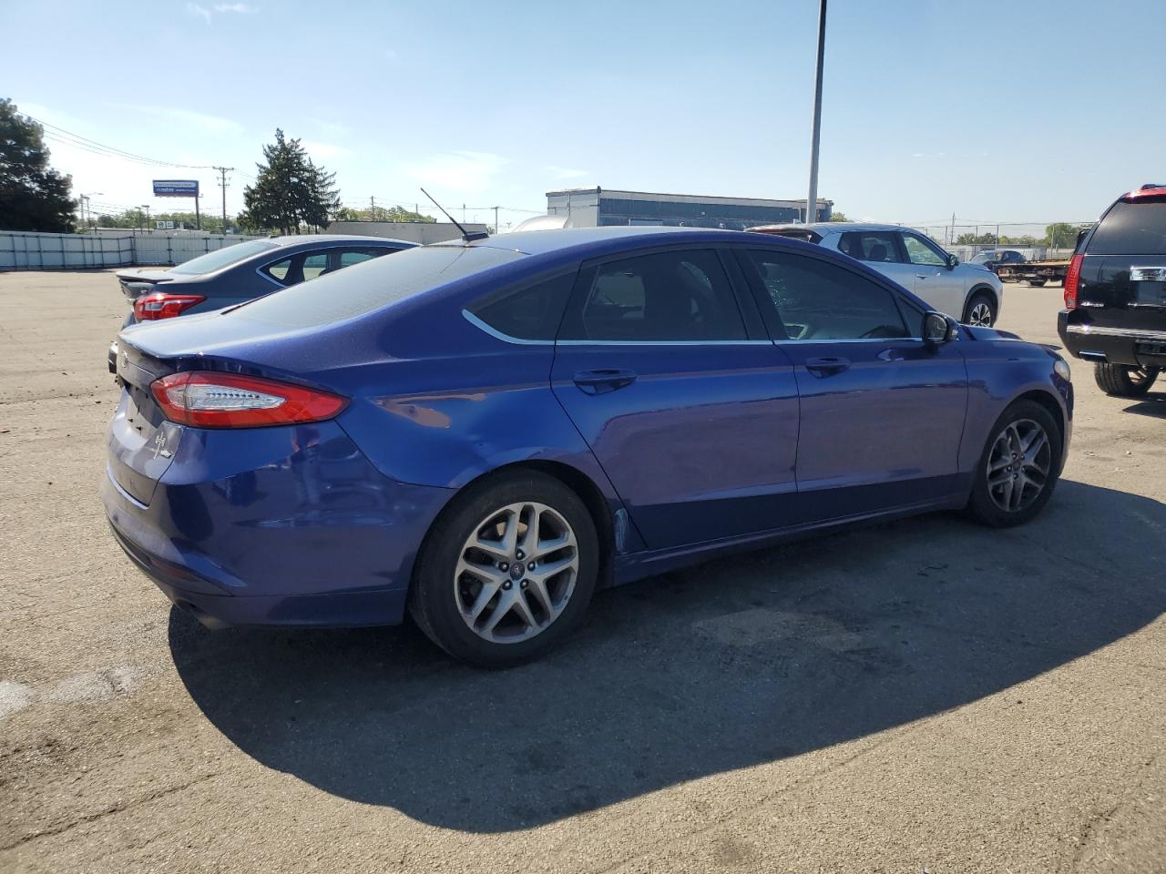 FORD FUSION SE
